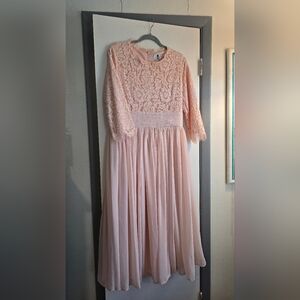 DAINTY JEWEL Elegant Pink Lace  Dress